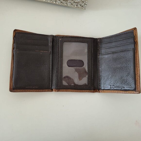 Nocona Men’s Trifold Wallet, Brown Genuine Leather, Buffalo Nickel Accent - Picture 6 of 10